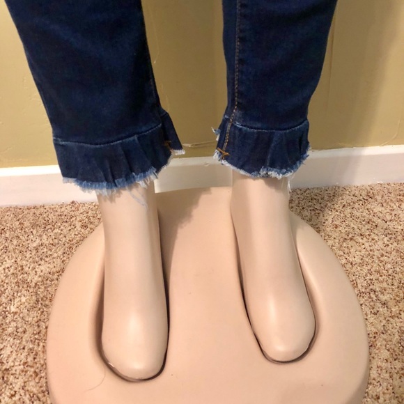 L&B brand high-rise ankle skinny jeans, ruffle hem - Picture 2 of 2